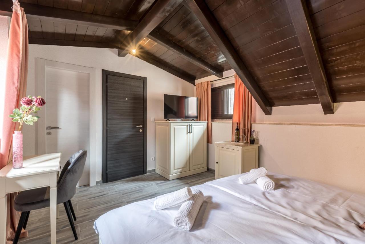 Old Town B&B Rooms Matusko Split Exterior photo